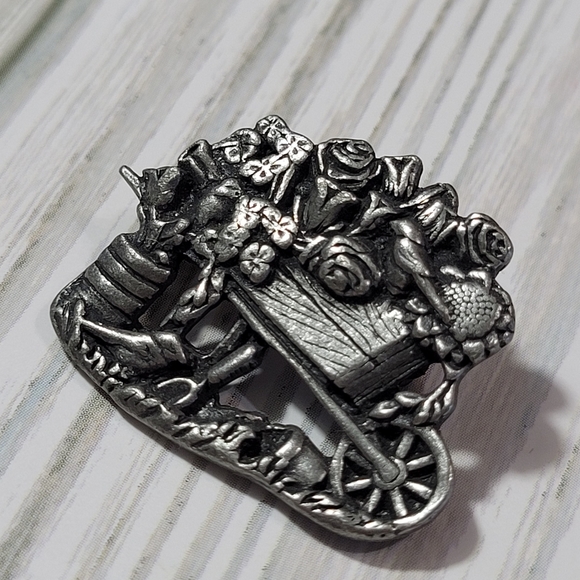 Vintage Birds & Blooms Brooch Pin. - Picture 4 of 8